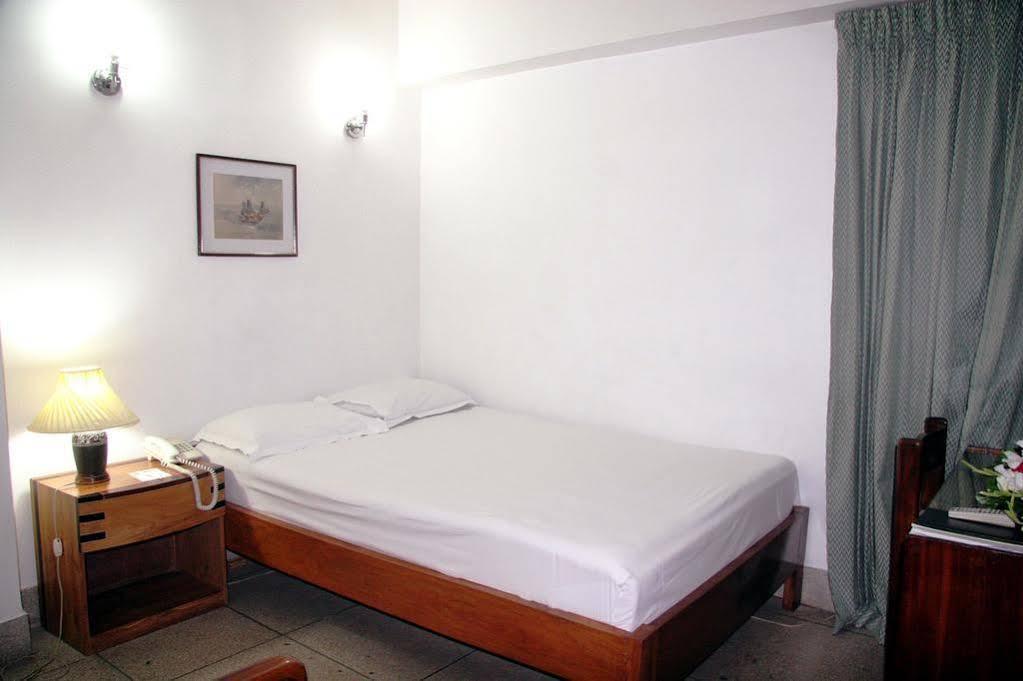 White House Hotel - City Center ธากา ภายนอก รูปภาพ