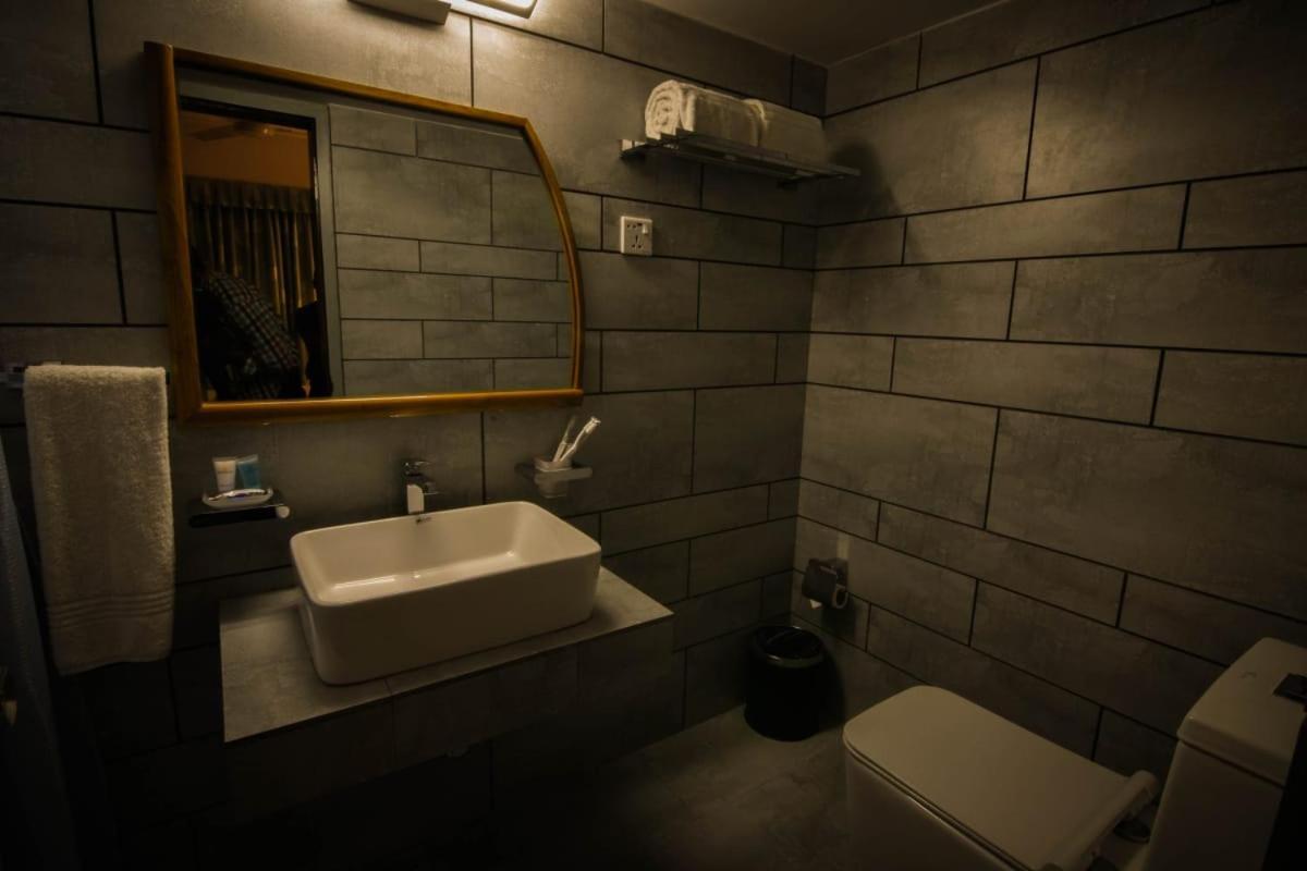White House Hotel - City Center ธากา ภายนอก รูปภาพ