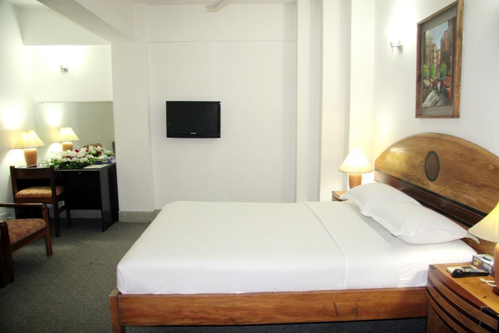 White House Hotel - City Center ธากา ภายนอก รูปภาพ