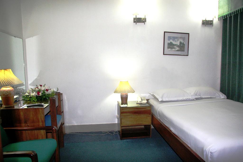 White House Hotel - City Center ธากา ภายนอก รูปภาพ